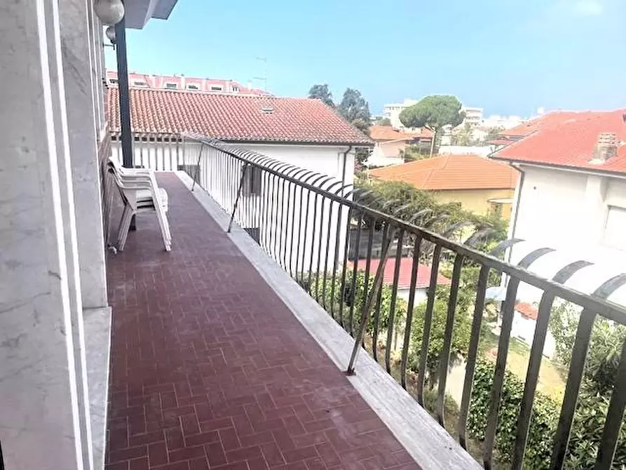 Immagine 24 di Appartamento in vendita  a Massa