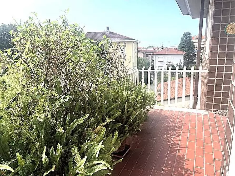 Immagine 42 di Appartamento in vendita  a Massa