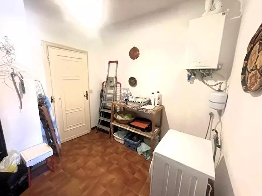 Immagine 32 di Appartamento in vendita  a Massa