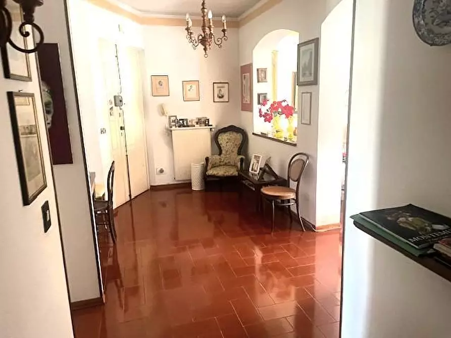 Immagine 43 di Appartamento in vendita  a Massa