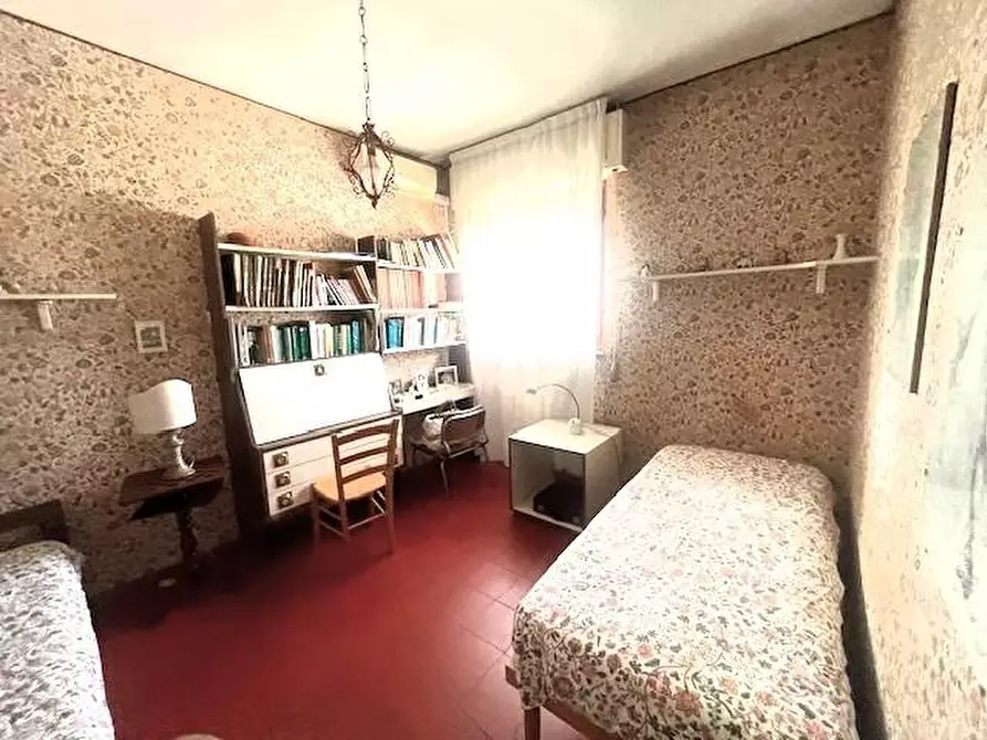 Immagine 15 di Appartamento in vendita  a Massa