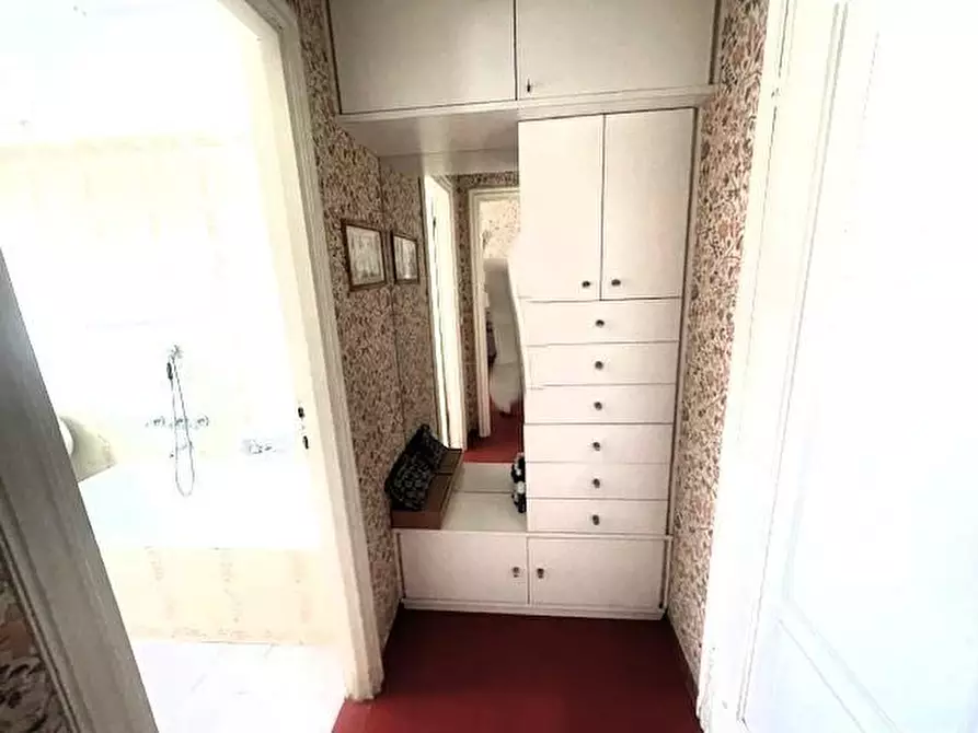 Immagine 18 di Appartamento in vendita  a Massa