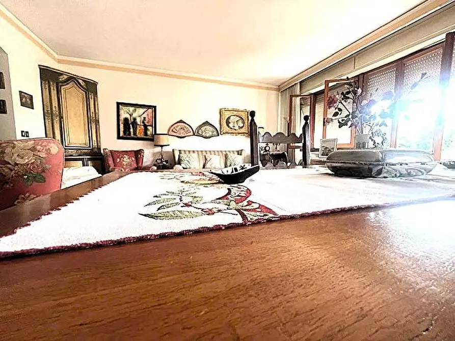 Immagine 33 di Appartamento in vendita  a Massa