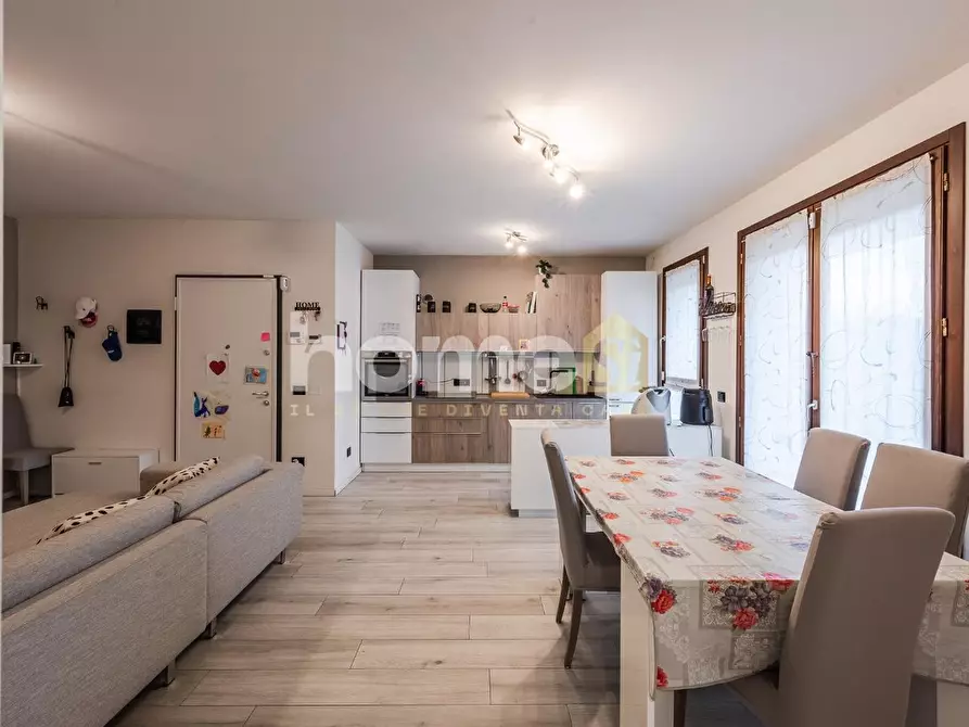 Immagine 6 di Appartamento in vendita  a Montecchio Emilia