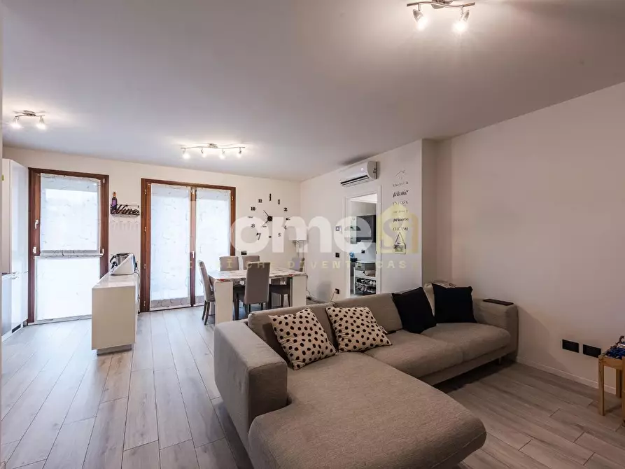 Immagine 2 di Appartamento in vendita  a Montecchio Emilia