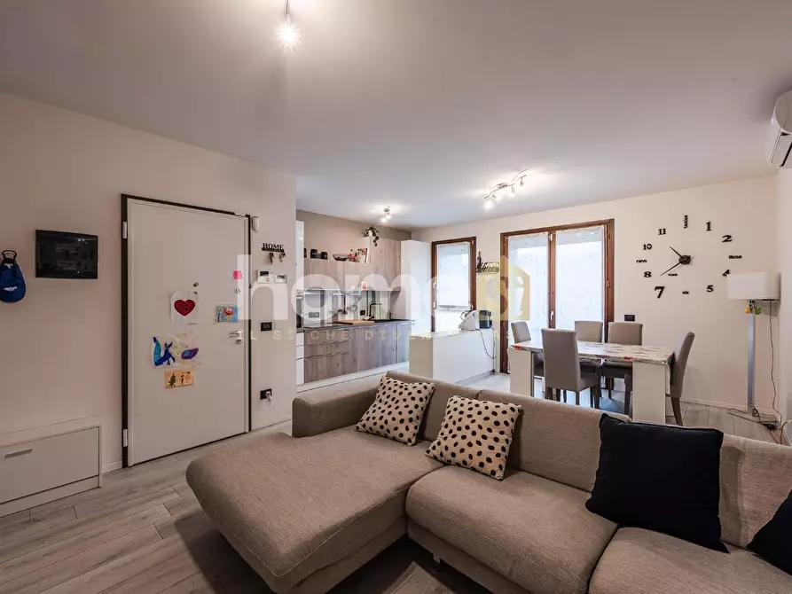 Immagine 3 di Appartamento in vendita  a Montecchio Emilia