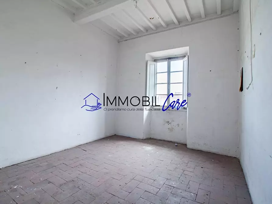 Immagine 10 di Appartamento in vendita  a Livorno