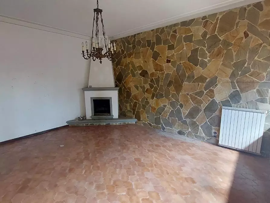 Immagine 3 di Villa in vendita  a Ponsacco