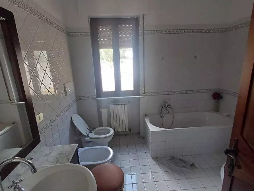 Immagine 8 di Villa in vendita  a Ponsacco