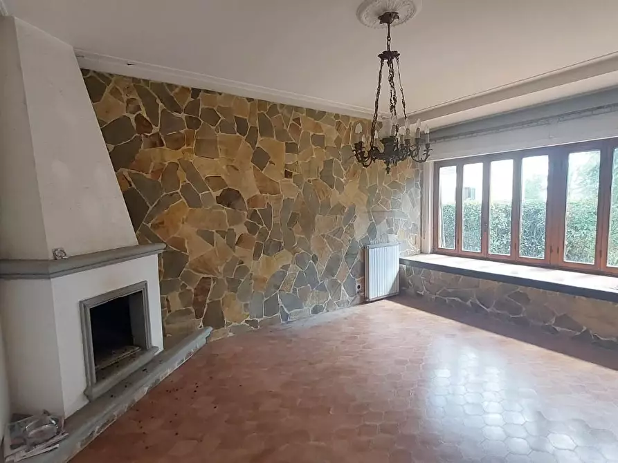 Immagine 2 di Villa in vendita  a Ponsacco