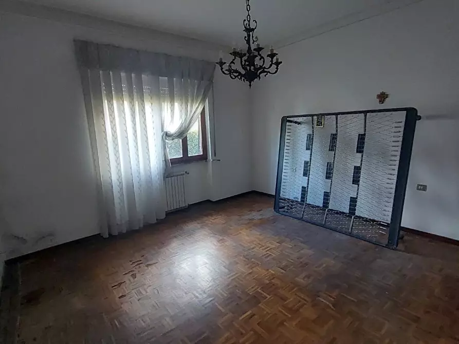 Immagine 5 di Villa in vendita  a Ponsacco