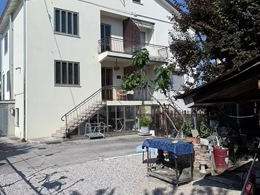 Immagine 15 di Porzione di casa in vendita  a Spinea