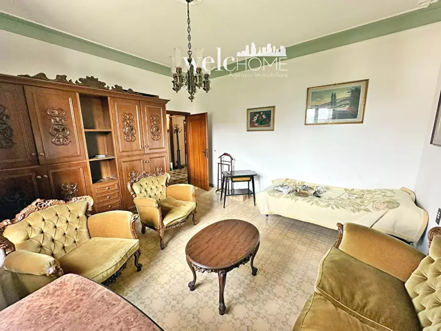 Immagine 12 di Appartamento in vendita  a Campi Bisenzio