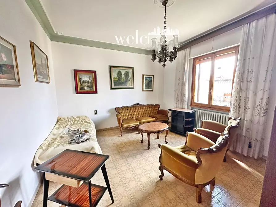 Immagine 10 di Appartamento in vendita  a Campi Bisenzio