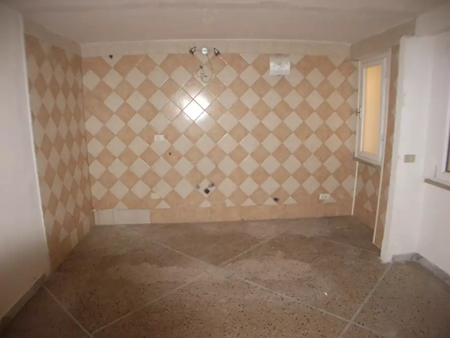 Immagine 12 di Ufficio in vendita  a Pisa