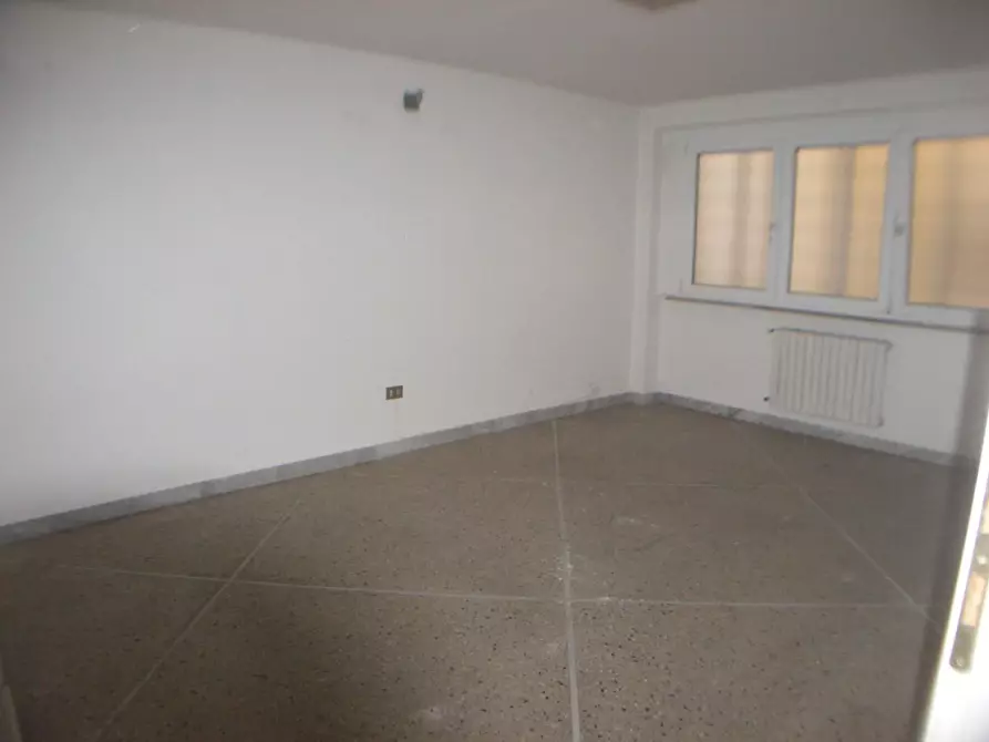 Immagine 4 di Ufficio in vendita  a Pisa