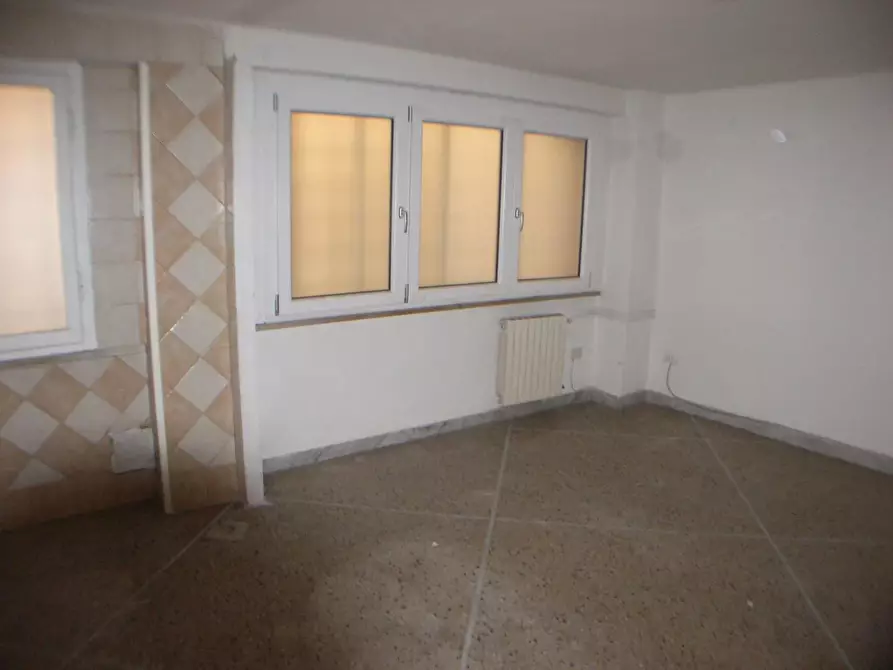 Immagine 11 di Ufficio in vendita  a Pisa