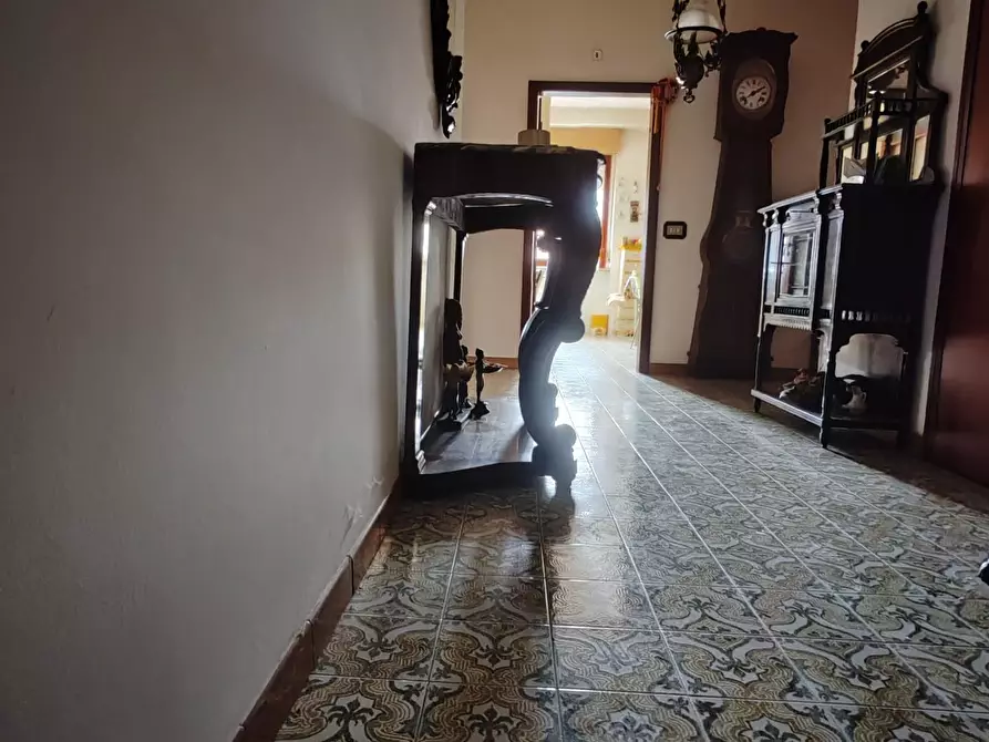 Immagine 3 di Appartamento in vendita  a Massa