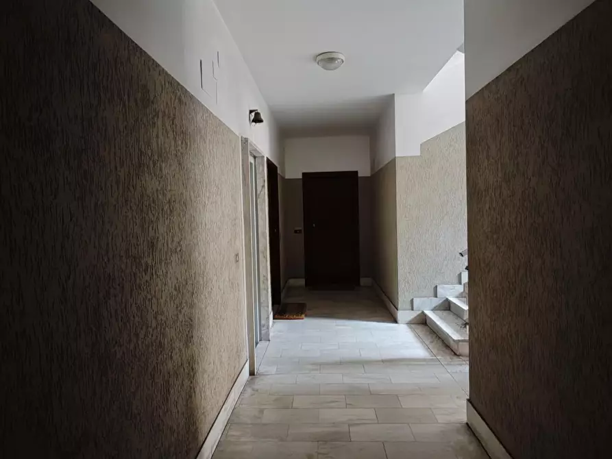 Immagine 4 di Appartamento in vendita  a Massa