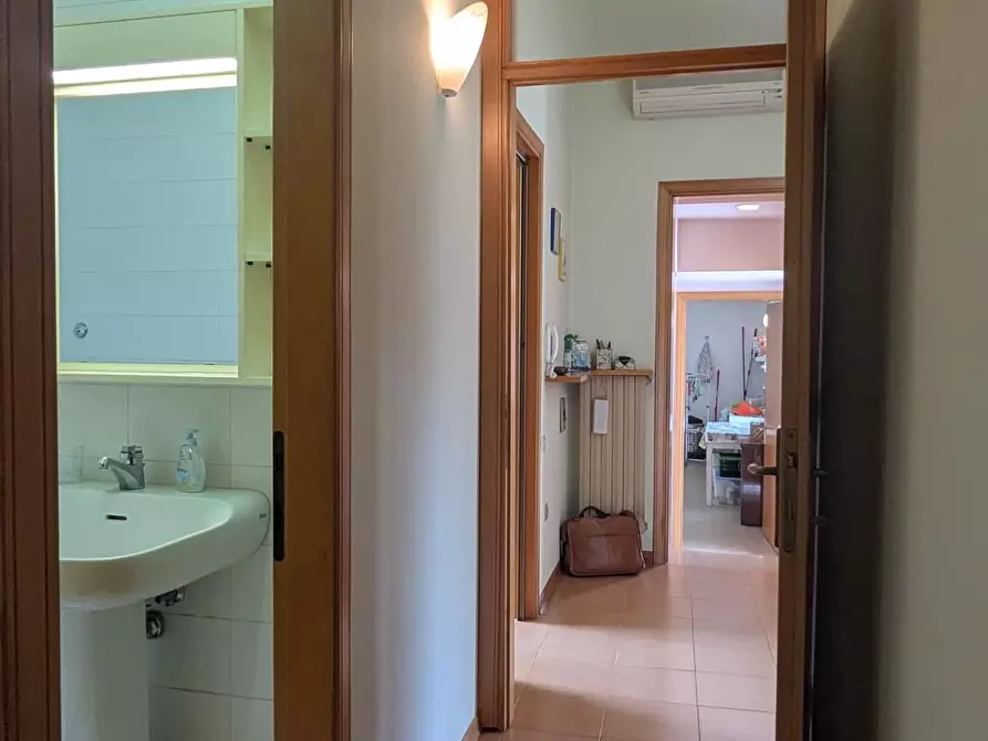 Immagine 11 di Appartamento in vendita  a Lamporecchio