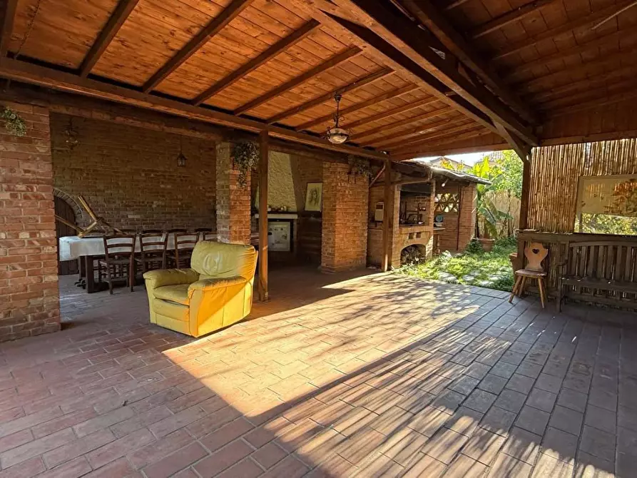 Immagine 4 di Villa in vendita  a Pietrasanta