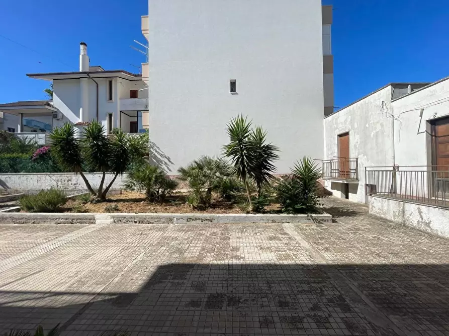 Immagine 26 di Appartamento in vendita  a Crispiano