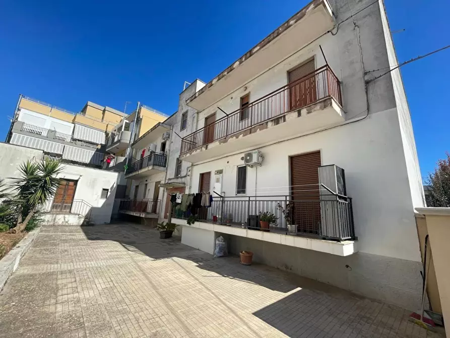 Immagine 3 di Appartamento in vendita  a Crispiano