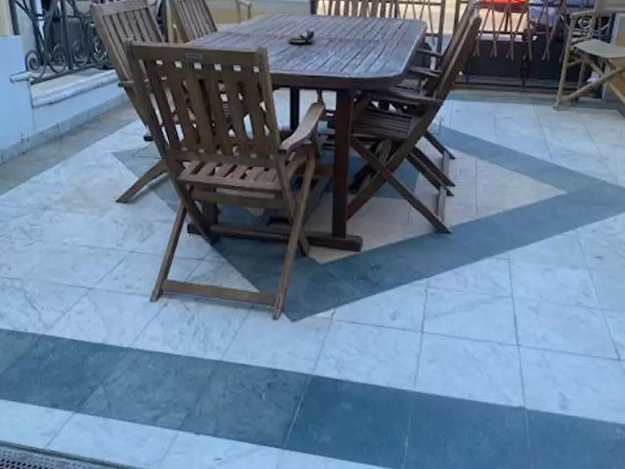 Immagine 1 di Appartamento in vendita  a Camaiore