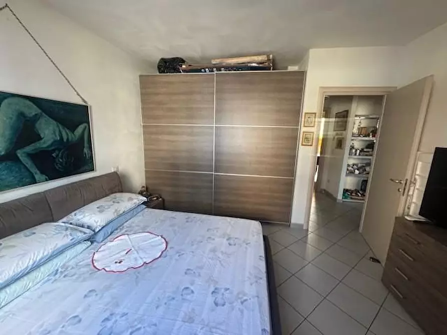 Immagine 17 di Appartamento in vendita  a Livorno