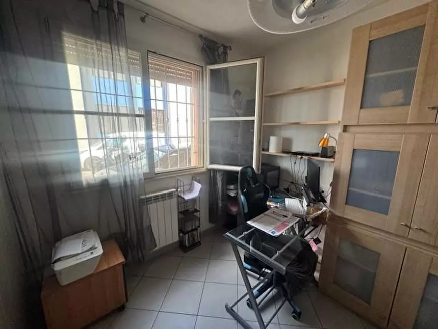 Immagine 21 di Appartamento in vendita  a Livorno