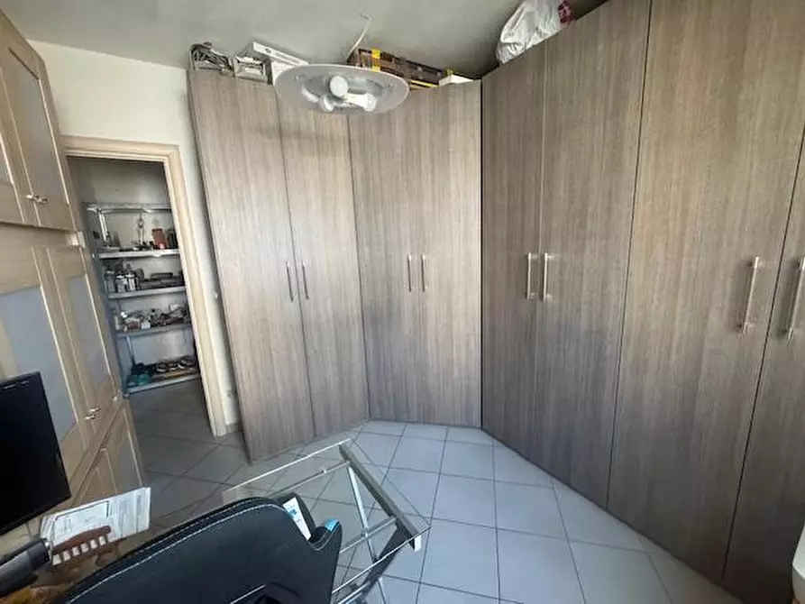 Immagine 19 di Appartamento in vendita  a Livorno