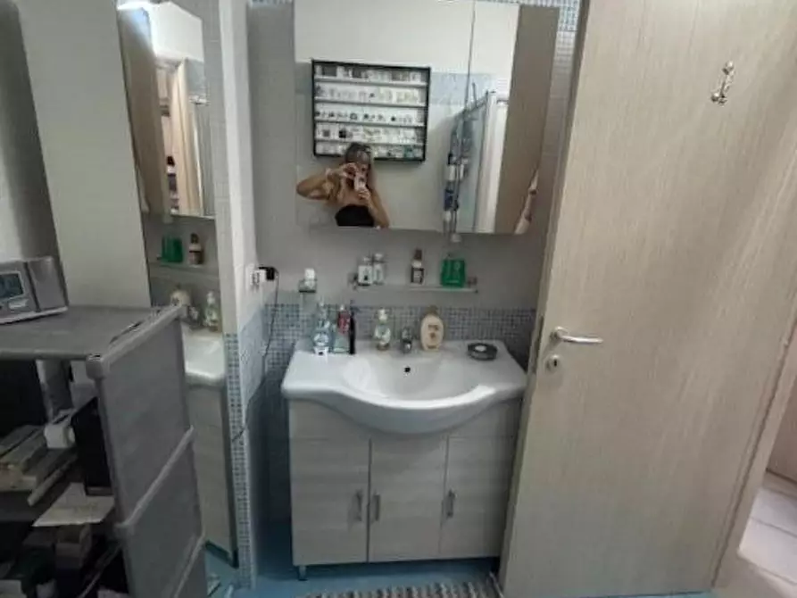 Immagine 24 di Appartamento in vendita  a Livorno