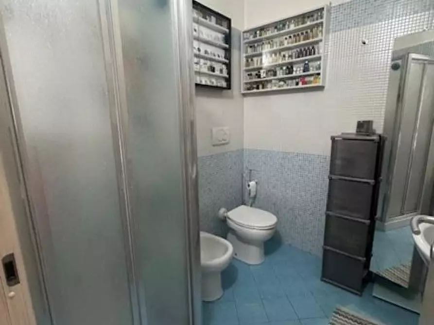 Immagine 23 di Appartamento in vendita  a Livorno