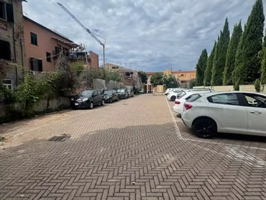 Immagine 29 di Appartamento in vendita  a Livorno