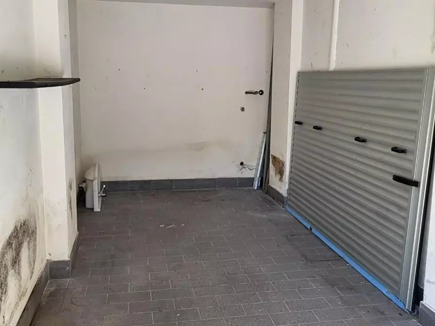 Immagine 5 di Appartamento in vendita  a Campi Bisenzio