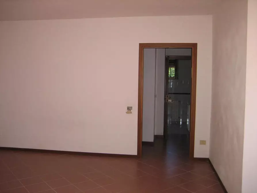 Immagine 2 di Appartamento in vendita  a Pisa