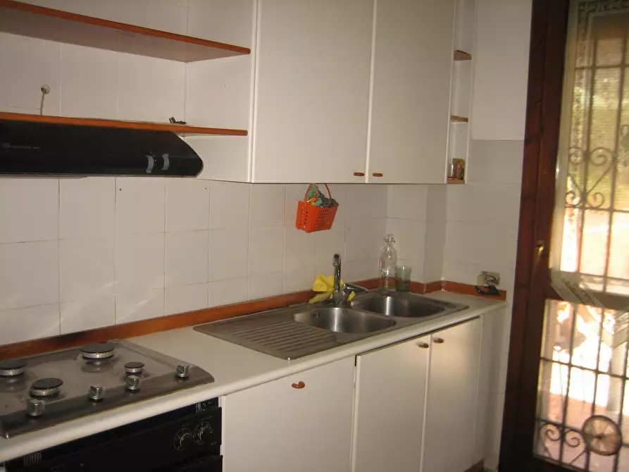 Immagine 4 di Appartamento in vendita  a Pisa