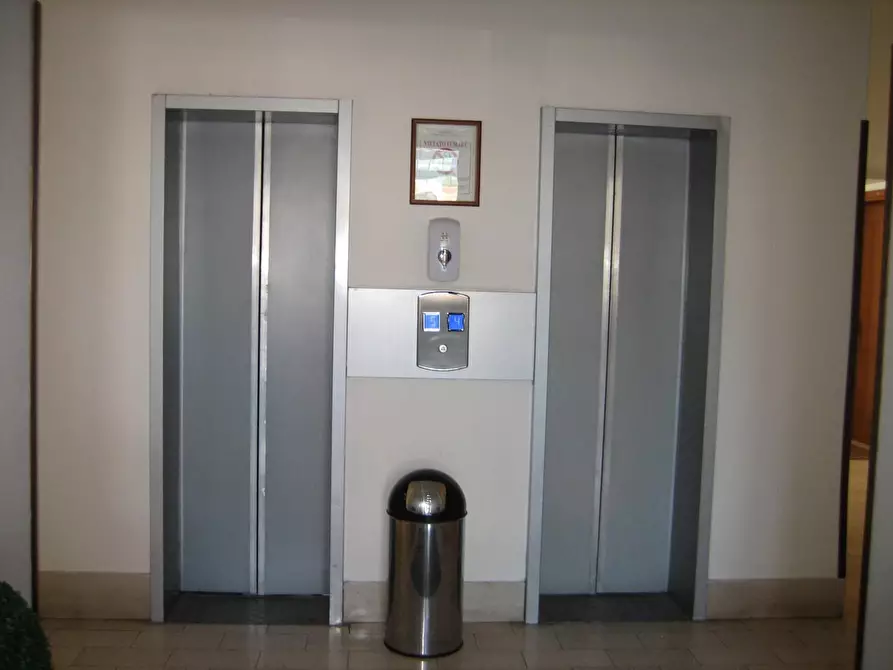 Immagine 26 di Appartamento in vendita  a Pisa