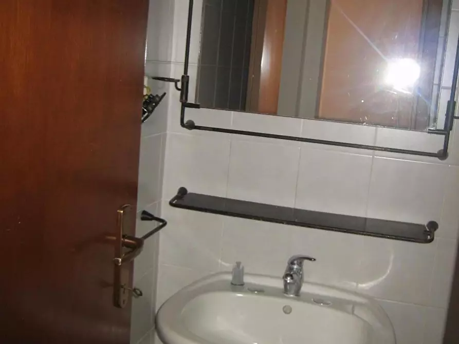 Immagine 15 di Appartamento in vendita  a Pisa