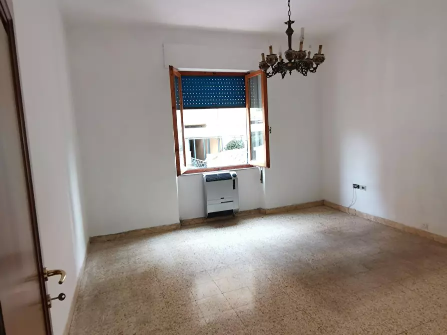 Immagine 19 di Appartamento in vendita  a Poggibonsi