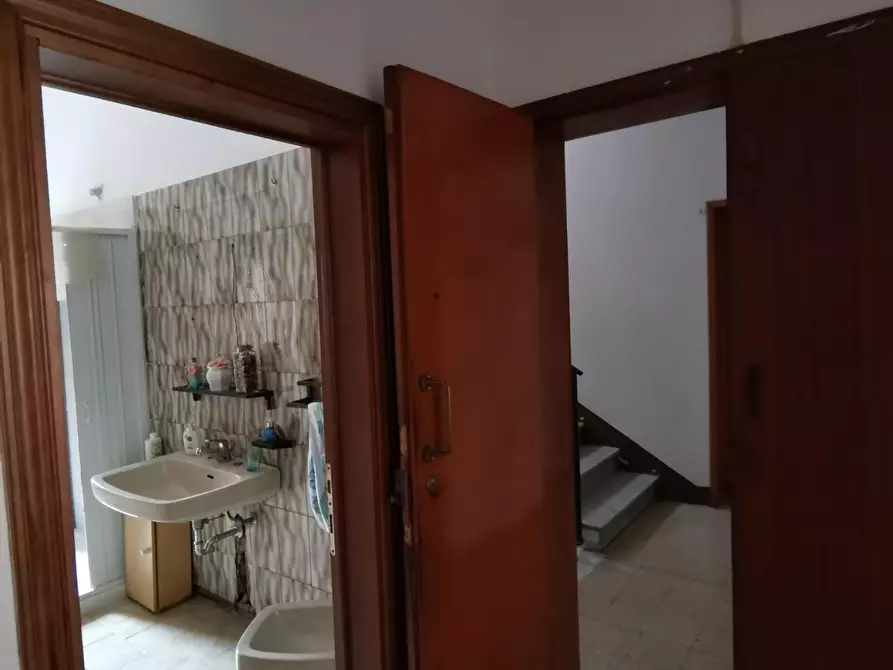 Immagine 21 di Appartamento in vendita  a Poggibonsi