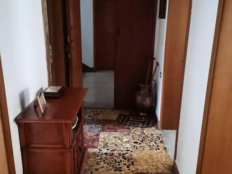 Immagine 9 di Appartamento in vendita  a Poggibonsi