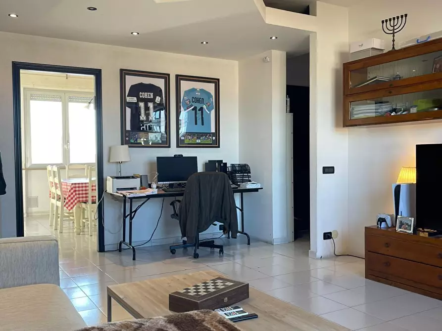 Immagine 11 di Appartamento in vendita  a Cascina