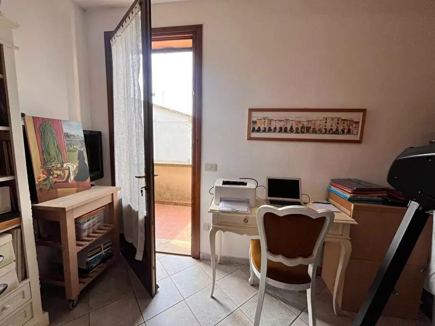Immagine 30 di Appartamento in vendita  a Castellina Marittima