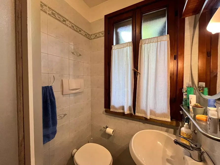 Immagine 21 di Appartamento in vendita  a Castellina Marittima