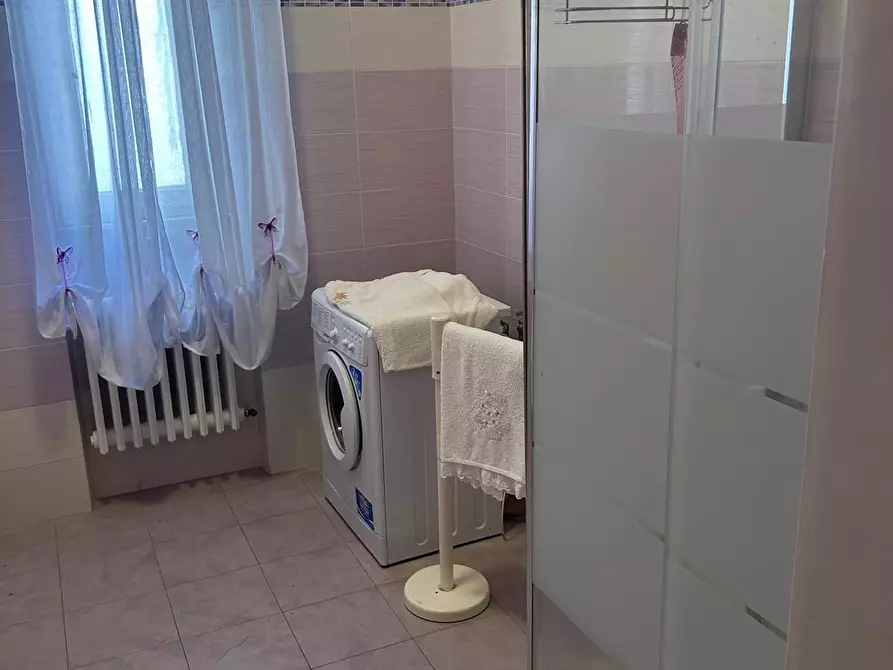 Immagine 9 di Appartamento in affitto  a Livorno