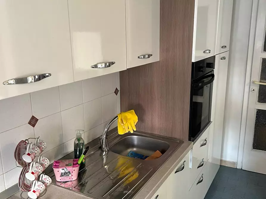 Immagine 4 di Appartamento in affitto  a Livorno