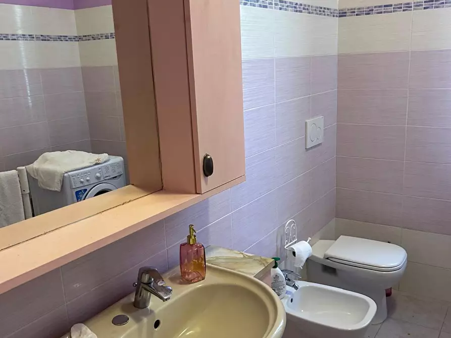 Immagine 8 di Appartamento in affitto  a Livorno