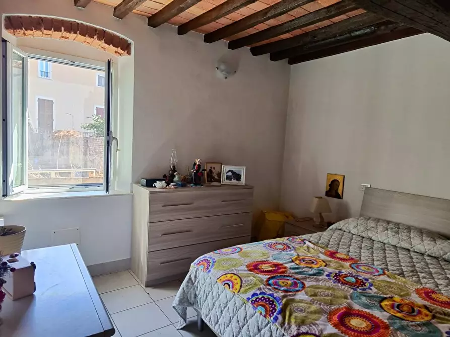 Immagine 18 di Appartamento in vendita  a Carrara