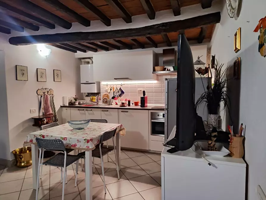 Immagine 9 di Appartamento in vendita  a Carrara